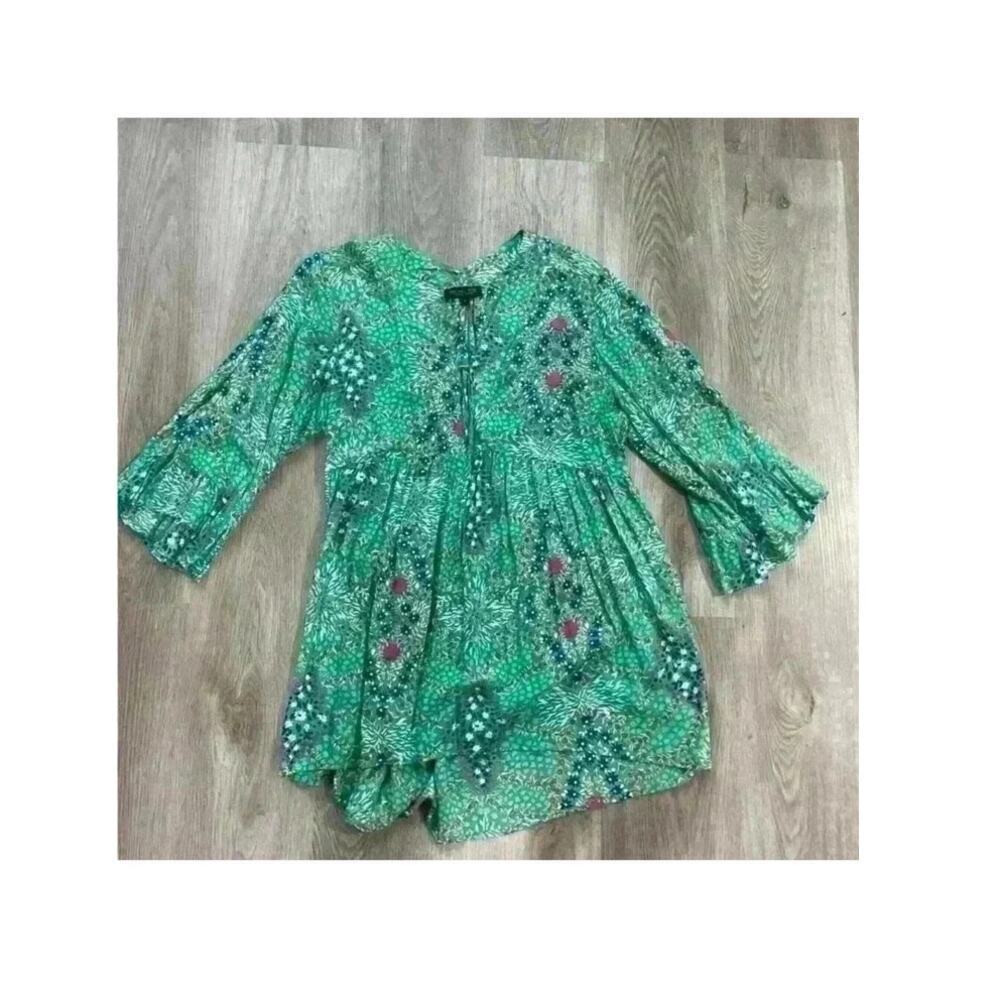 Rachel Zoe Women’s Top Green Floral Bell Ruffle Sleeve Blouse, Small, Colorful